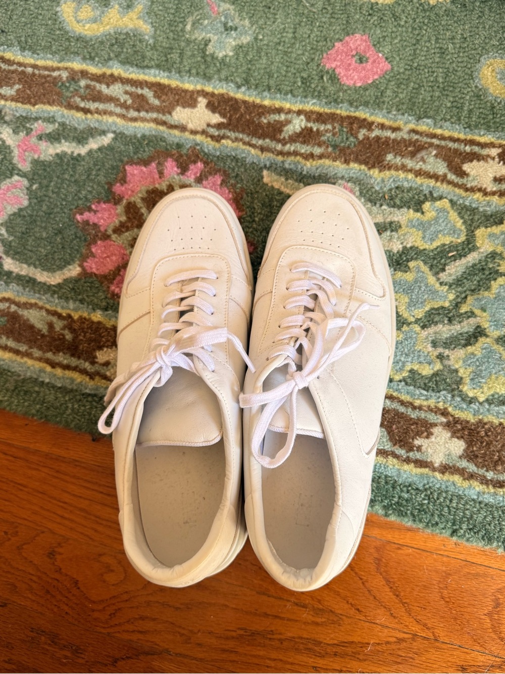 Men’s Paige White Shoes Size 9